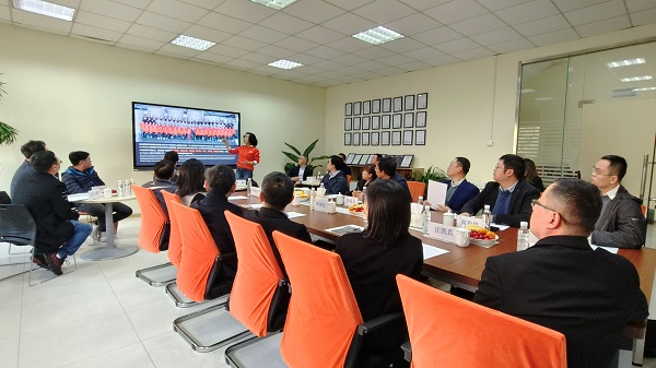 苏州市苏台工商协进会领导一行考察15vip太阳集团环保装备科技有限公司